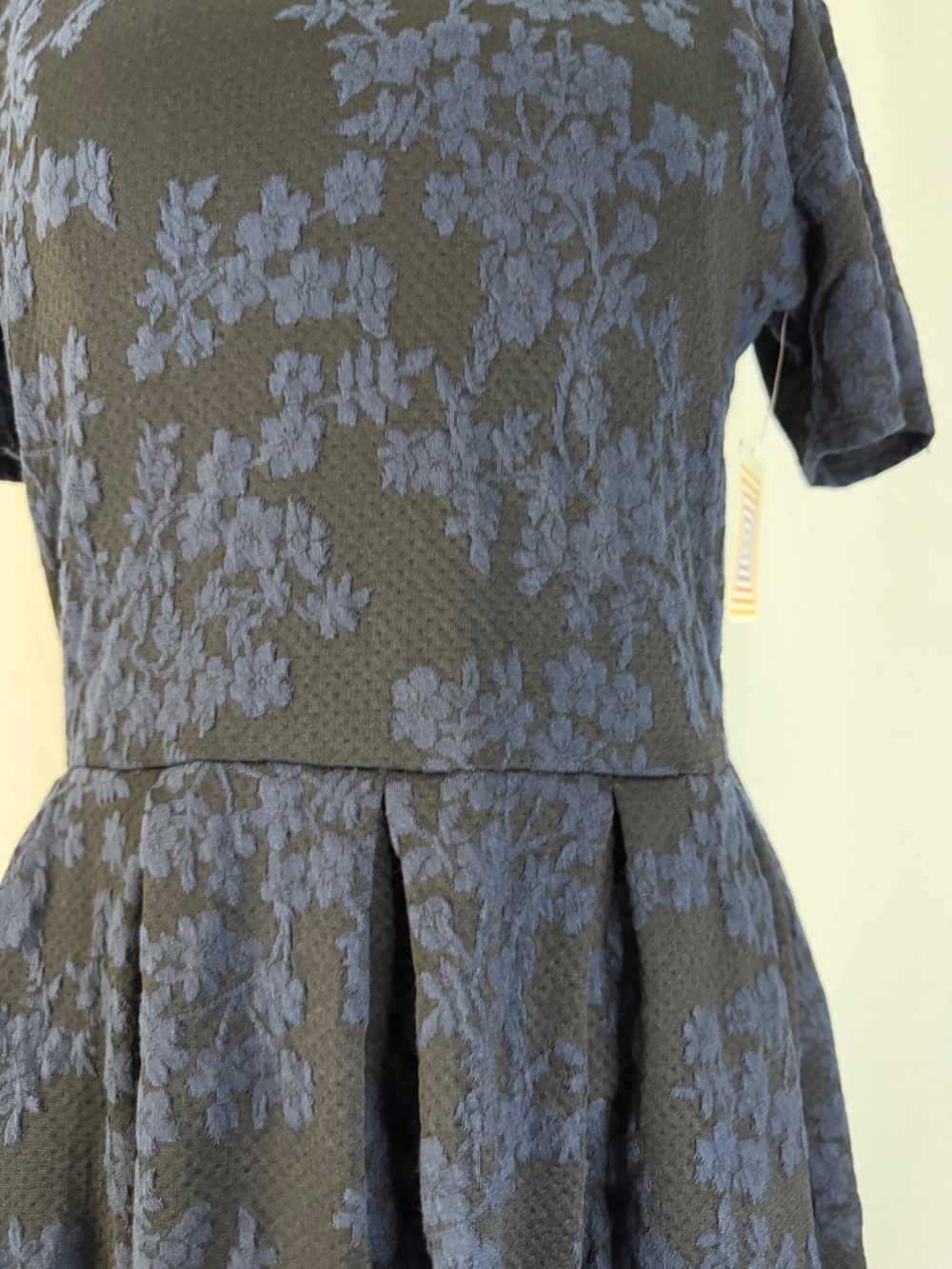 LuLaRoe Amelia Dress, X-Large, NWT - Picture 3 of 4